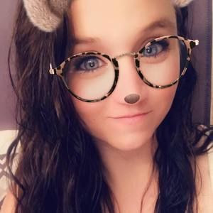 Meet your Posher, Alison